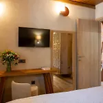 Plasis Country Semesterbostad
