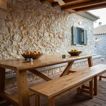 Plasis Country 別荘